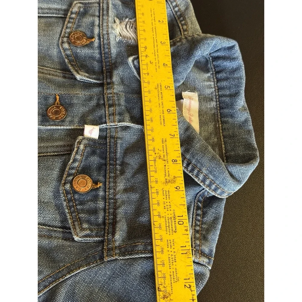 Tommy Bahama Girls Distressed Denim Jacket‎ Size 8 Excellent Condition
